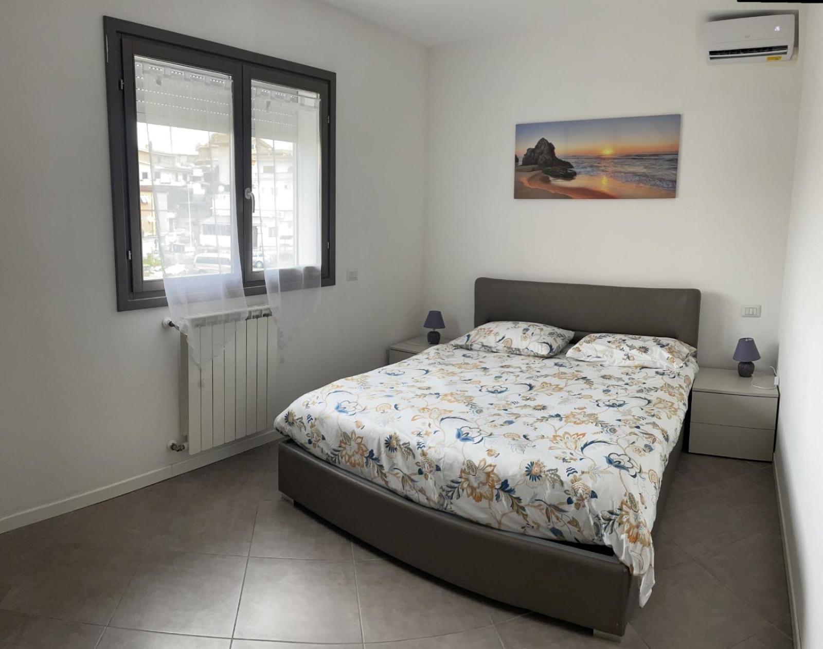 Dolcecasaleogiu Con Parcheggio Coperto Gratuito Lejlighed Vitinia Eksteriør billede